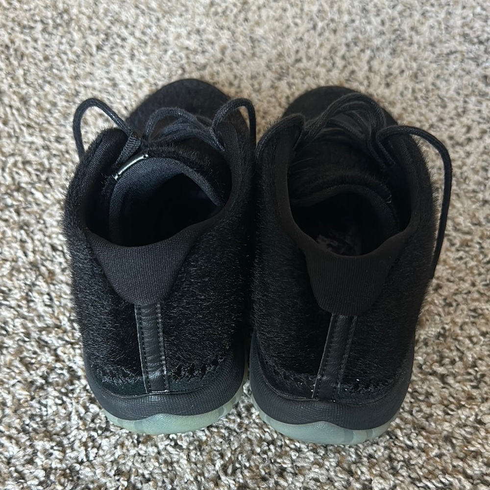 Jordans - Picture 3 of 4